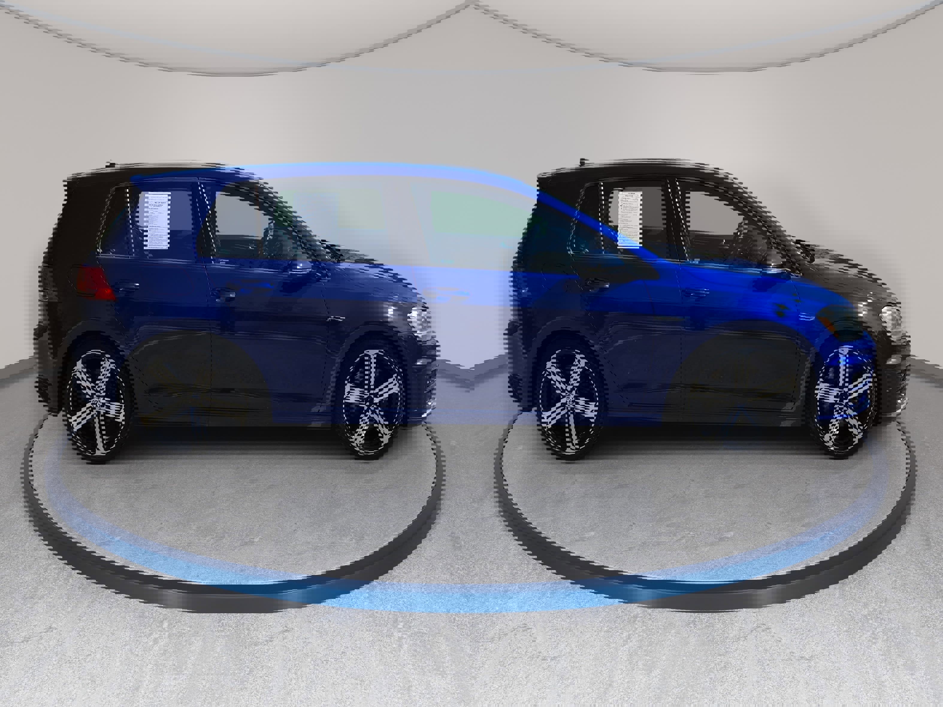 Used 2015 Volkswagen Golf R 4-Door image 4