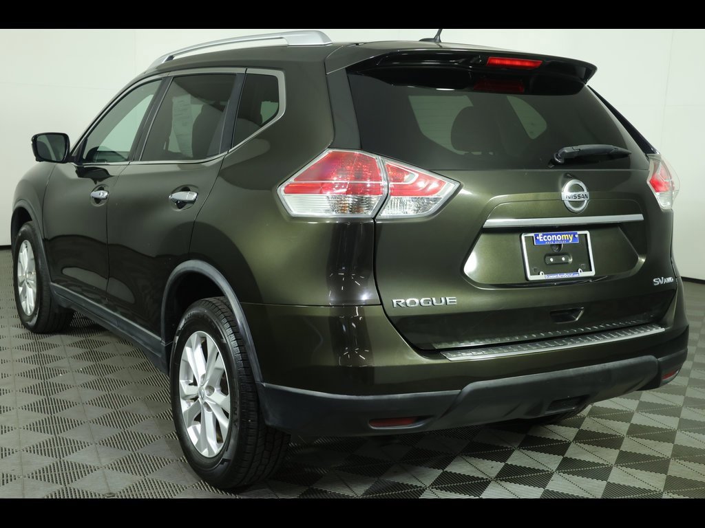 Used 2016 Nissan Rogue SV w/ SV Premium Package image 10