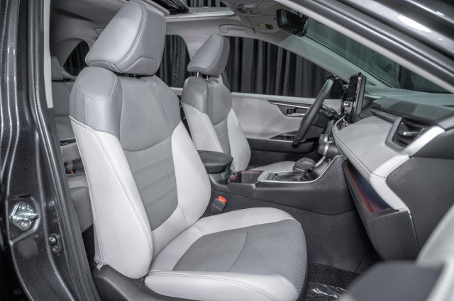 Used 2024 Toyota RAV4 Limited w/ Advanced Technology Package image 14