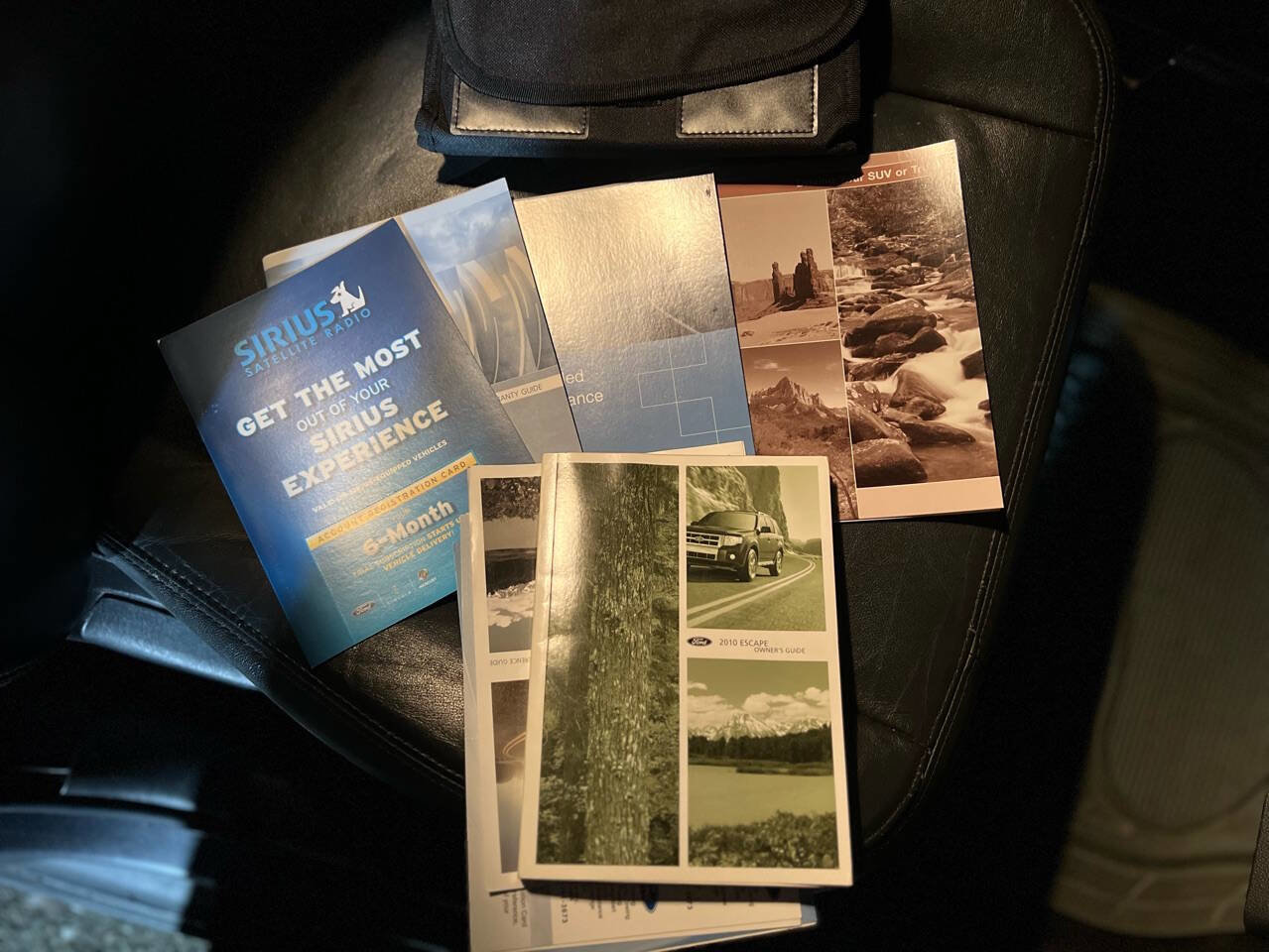 Used 2010 Ford Escape Limited image 30