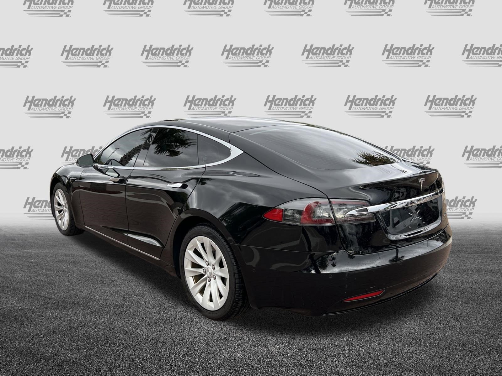 Used 2020 Tesla Model S Long Range Plus image 8