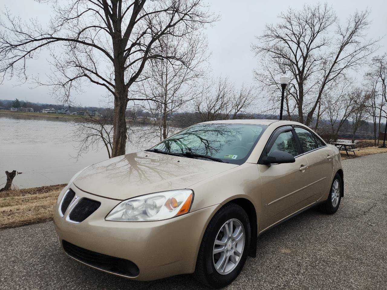 Used 2006 Pontiac G6 Sedan image 1
