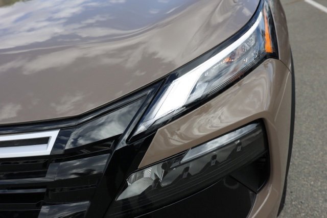 New 2026 Nissan Rogue SV image 10