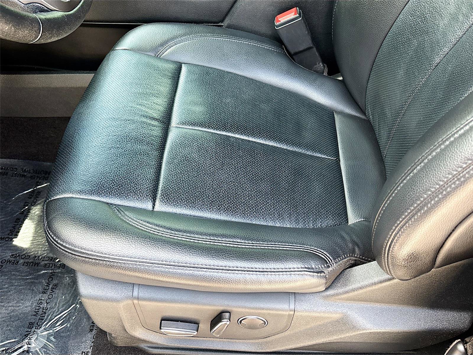 Used 2019 Ford Expedition XLT w/ Equipment Group 202A RWD image 20