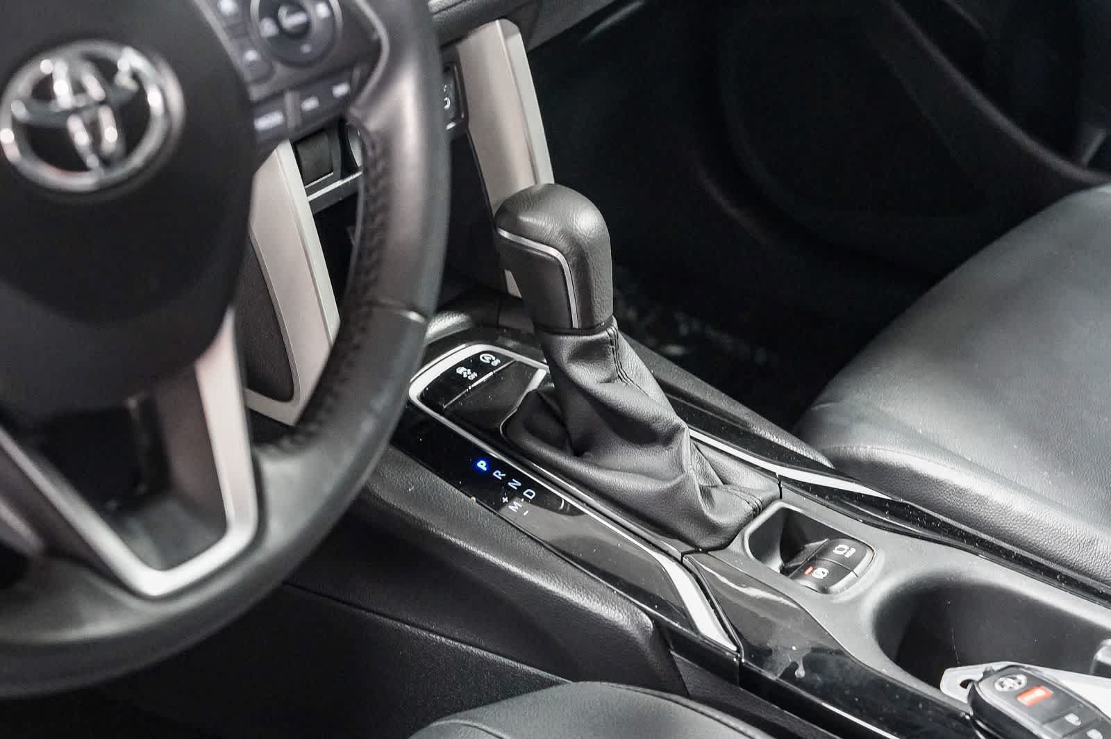 Certified 2025 Toyota Corolla Cross XLE FWD image 23