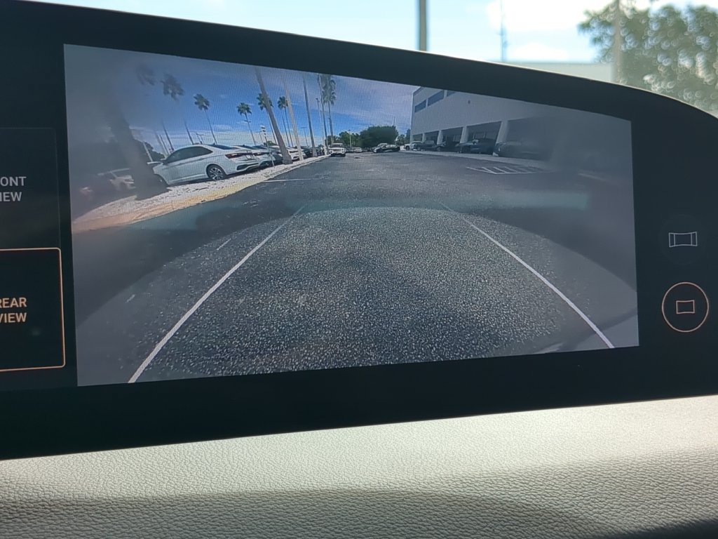 Used 2023 Lucid Air Touring AWD/4WD image 24