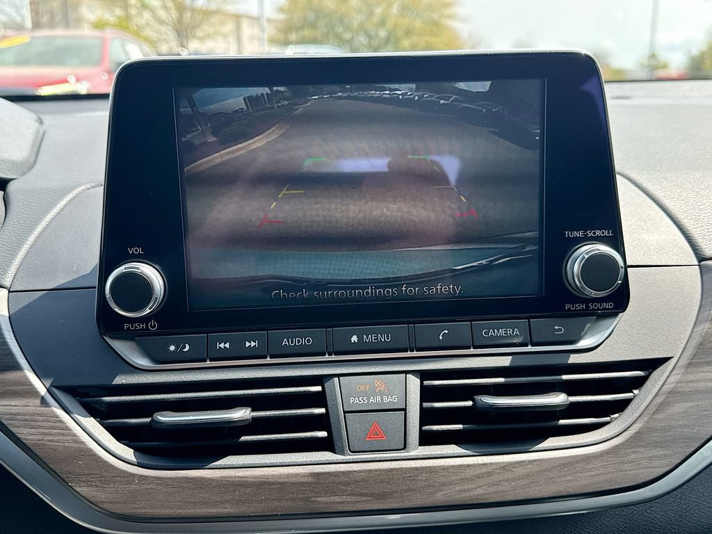 Used 2025 Nissan Altima 2.5 SV image 16