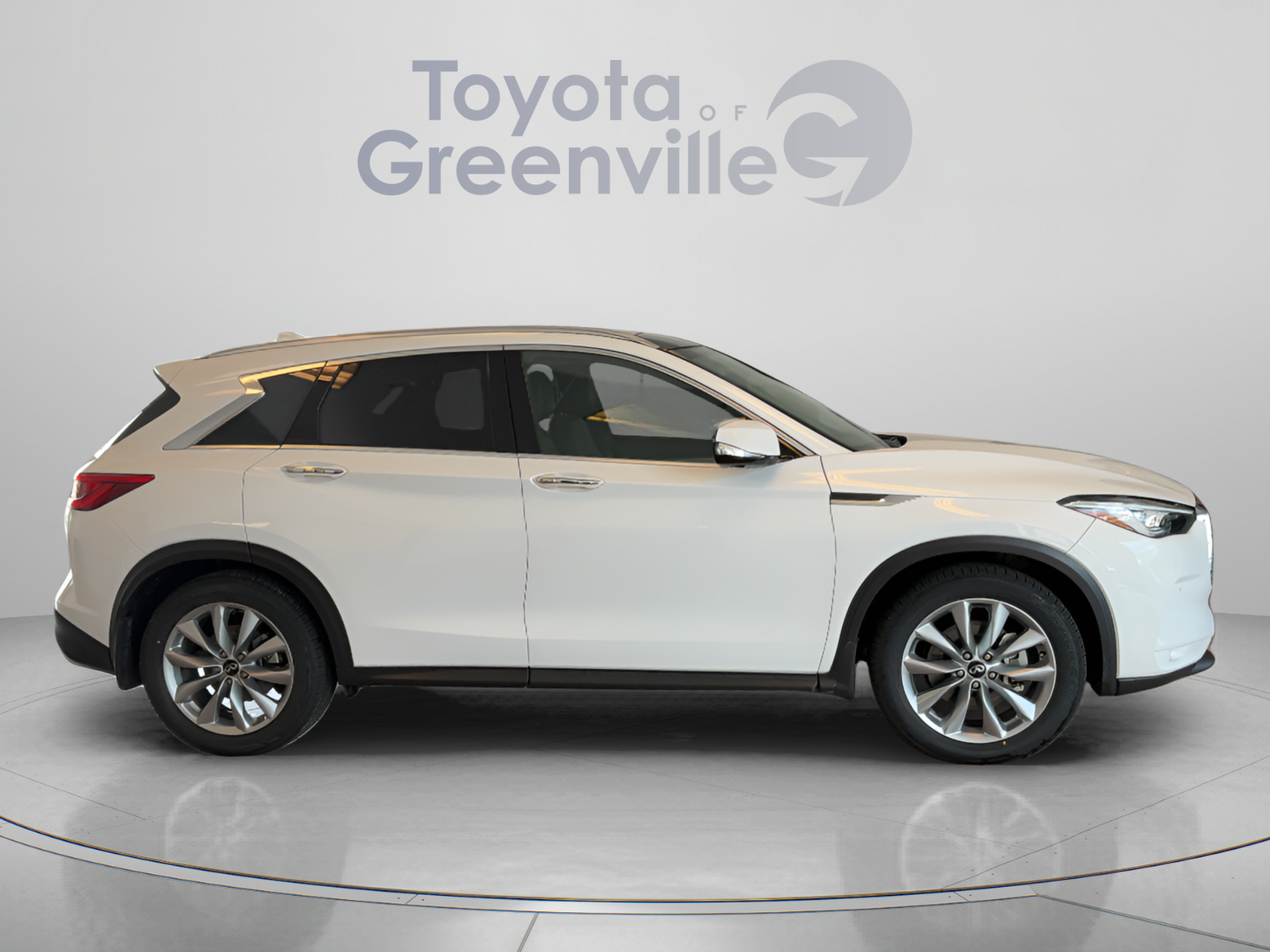 Used 2020 INFINITI QX50 Essential w/ Convenience Package FWD image 7