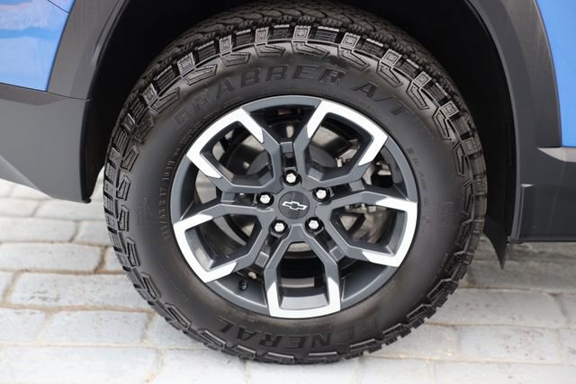 Used 2025 Chevrolet Equinox ACTIV w/ Convenience Package III image 43