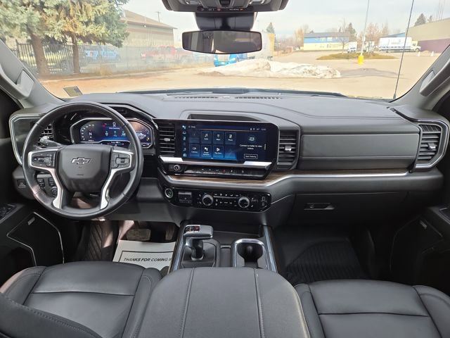 Used 2023 Chevrolet Silverado 1500 RST image 3