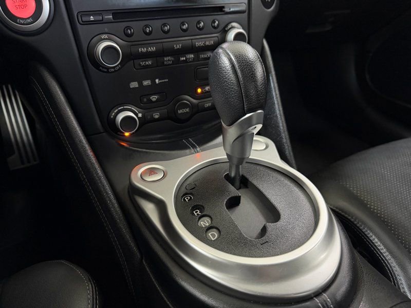 Used 2009 Nissan 370Z Touring w/ Sport Pkg image 24