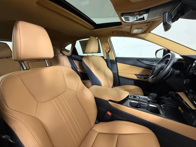 Used 2025 Lexus NX 350 AWD w/ Accessory Package (Z2) image 31