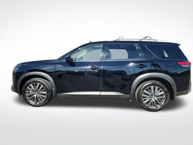 Used 2025 Nissan Pathfinder SL w/ SL Premium Package image 2