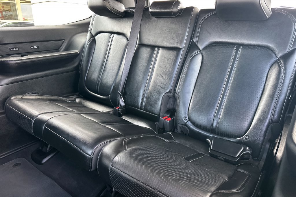 Used 2024 Jeep Wagoneer Series II w/ Flexible Seating Group AWD/4WD image 18