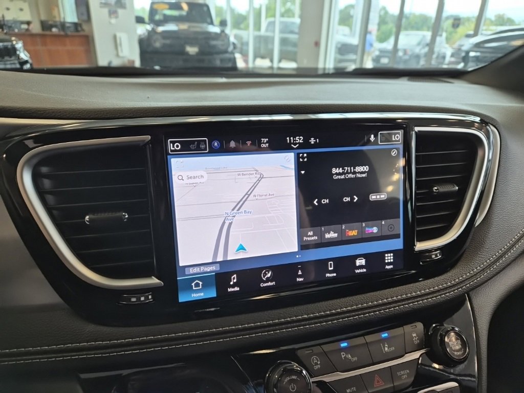 New 2026 Chrysler Pacifica Limited w/ S Appearance Package image 34