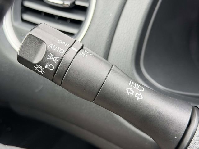 Used 2019 Nissan Pathfinder SL image 19