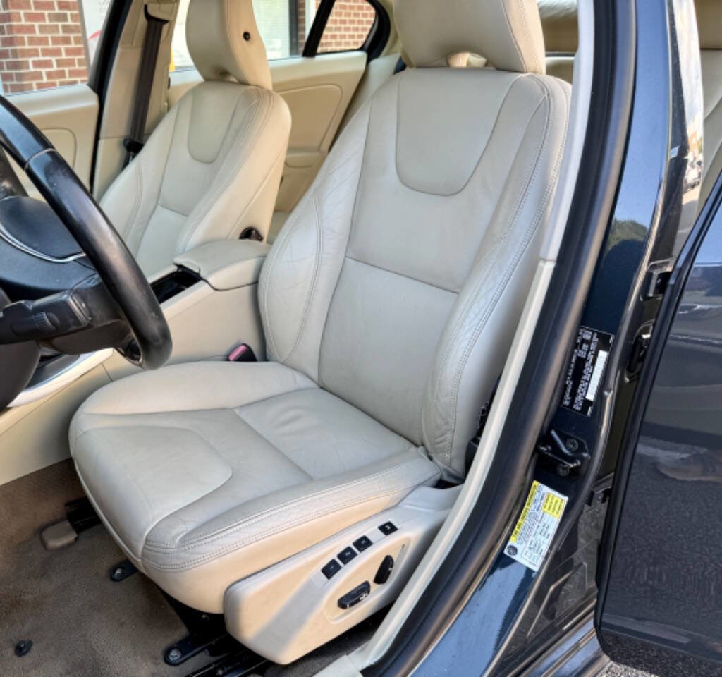 Used 2013 Volvo S60 T5 image 3