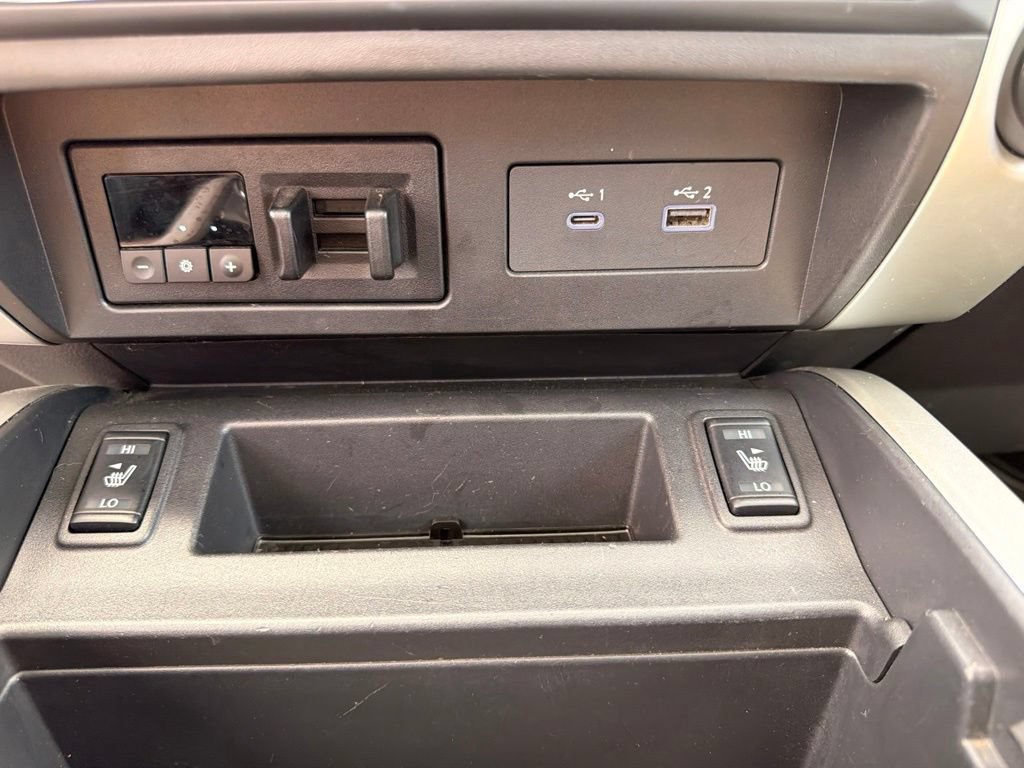 Used 2020 Nissan Titan SL w/ Moonroof Package AWD/4WD image 26