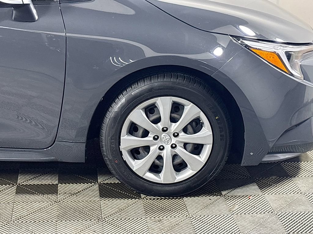 Used 2023 Toyota Corolla LE image 23