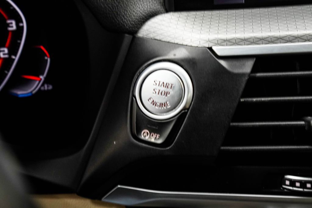 Used 2021 BMW X4 M40i image 31