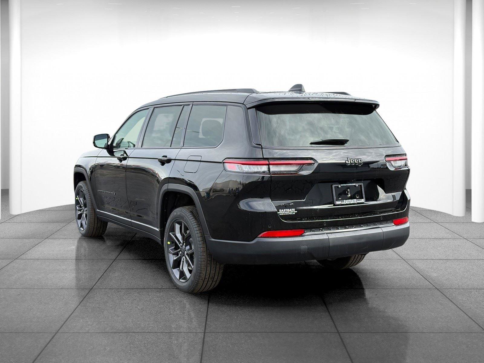 New 2025 Jeep Grand Cherokee L Limited w/ Trailer Tow Package image 5