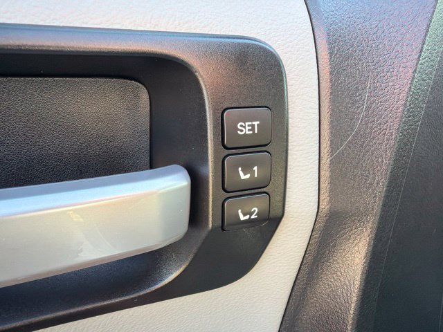 Used 2021 Toyota Sequoia Platinum AWD/4WD image 10