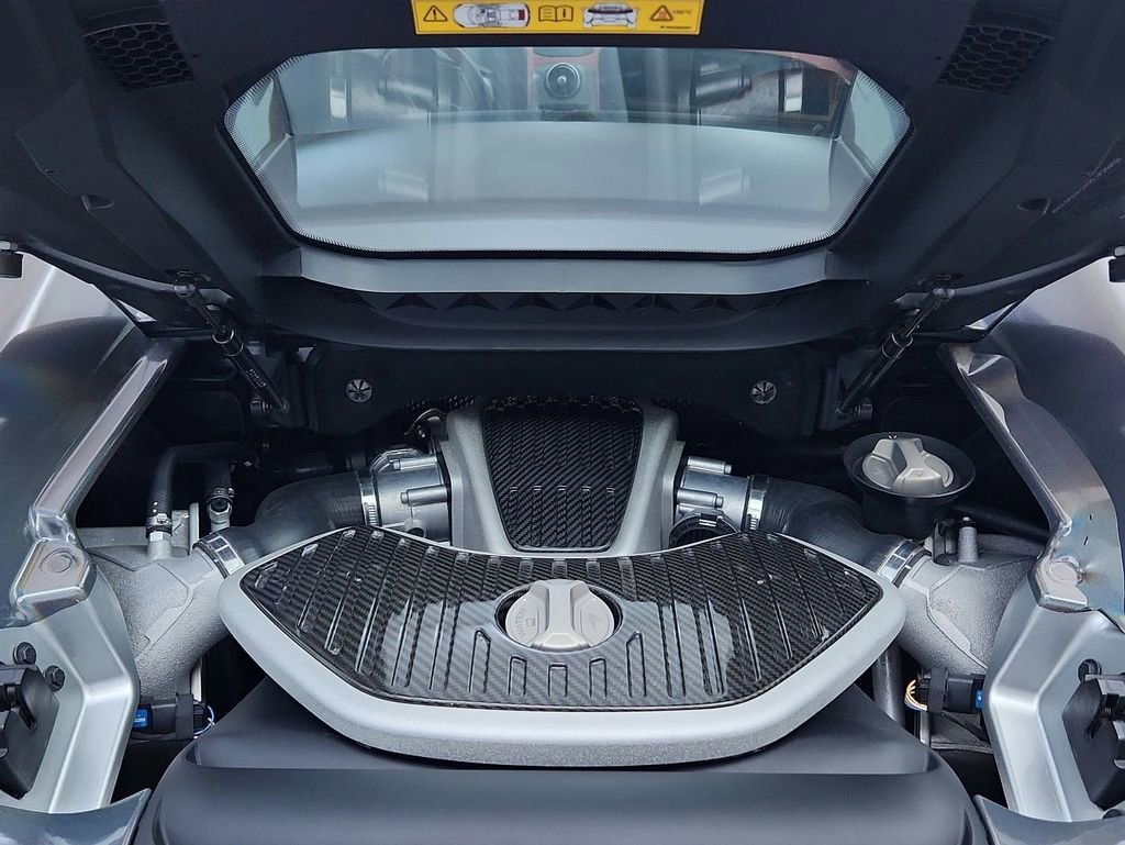 Used 2015 McLaren 650S Spider image 14