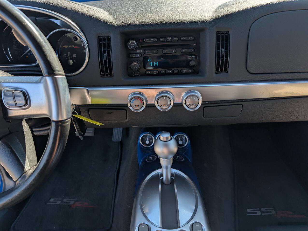 Used 2006 Chevrolet SSR w/ Preferred Equipment Group image 18