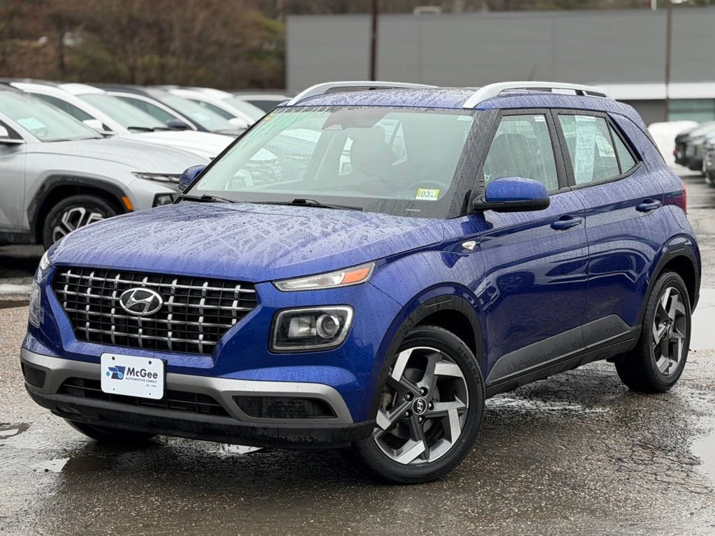 Used 2023 Hyundai Venue SEL w/ Cargo Package