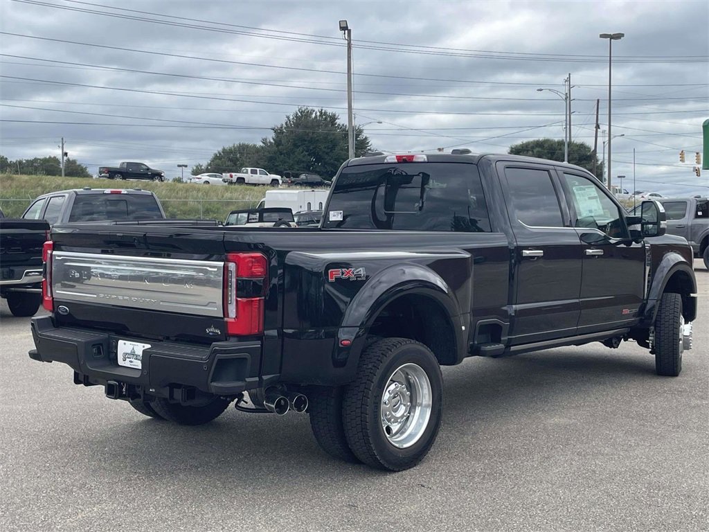 New 2026 Ford F450 Platinum w/ Platinum Plus Package image 3