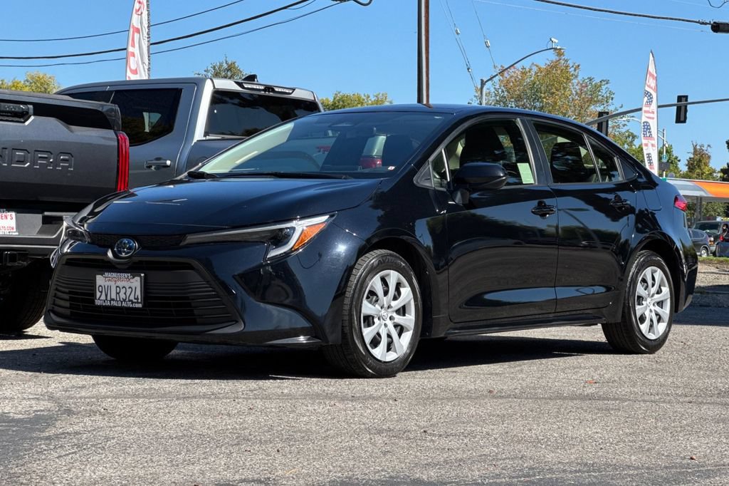 Certified 2025 Toyota Corolla LE w/ Carpet Mat Package (TMS) FWD image 7