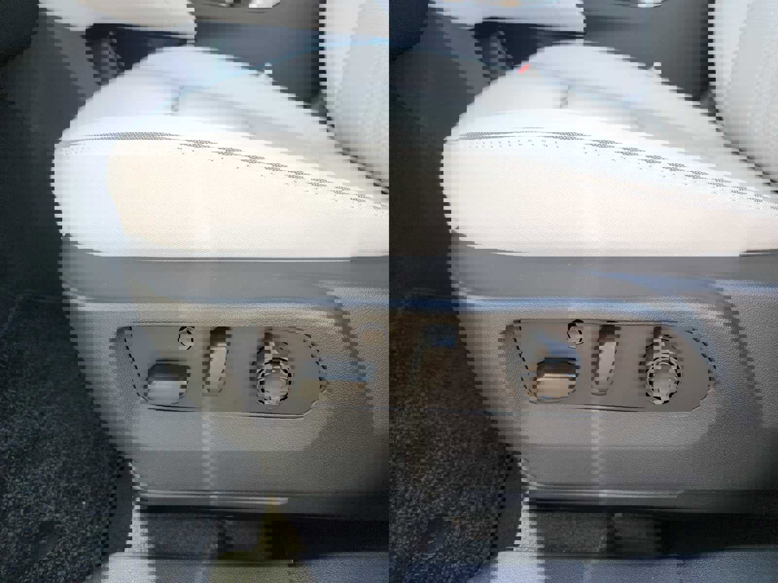 New 2026 Buick Envision Avenir image 8