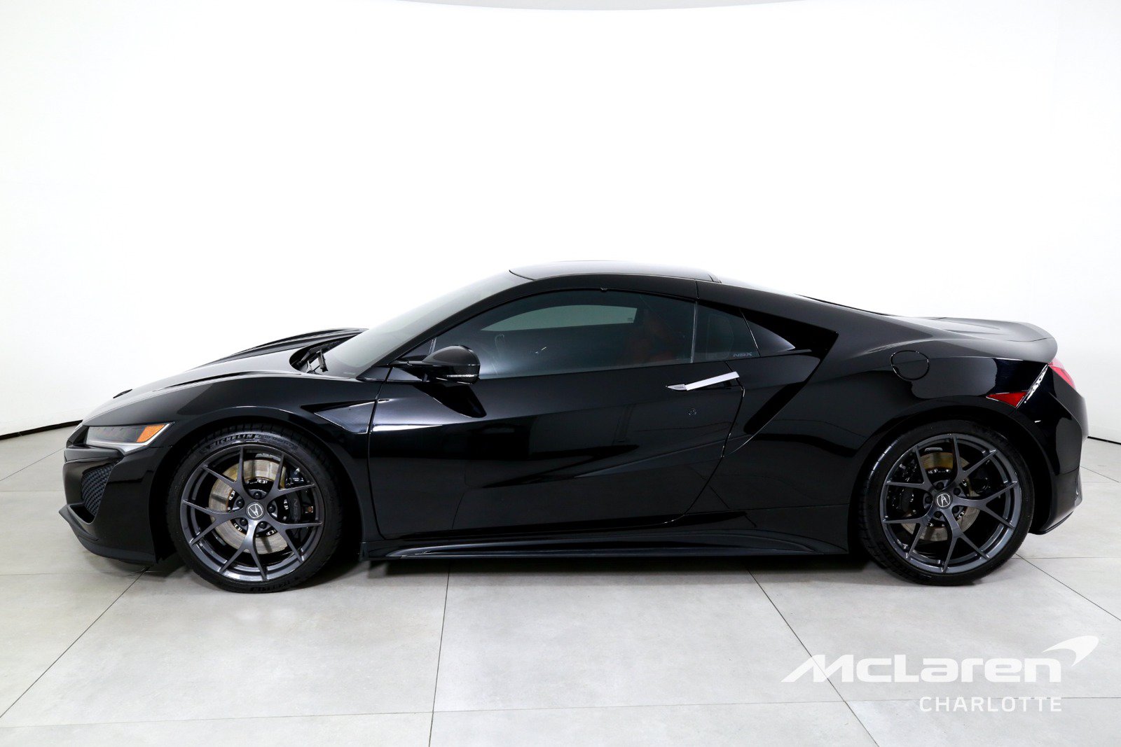Used 2018 Acura NSX AWD/4WD image 5