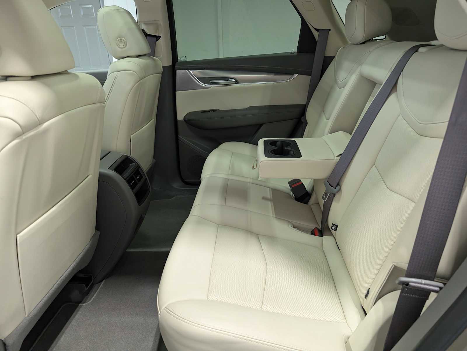 Certified 2023 Cadillac XT5 Premium Luxury AWD/4WD image 23