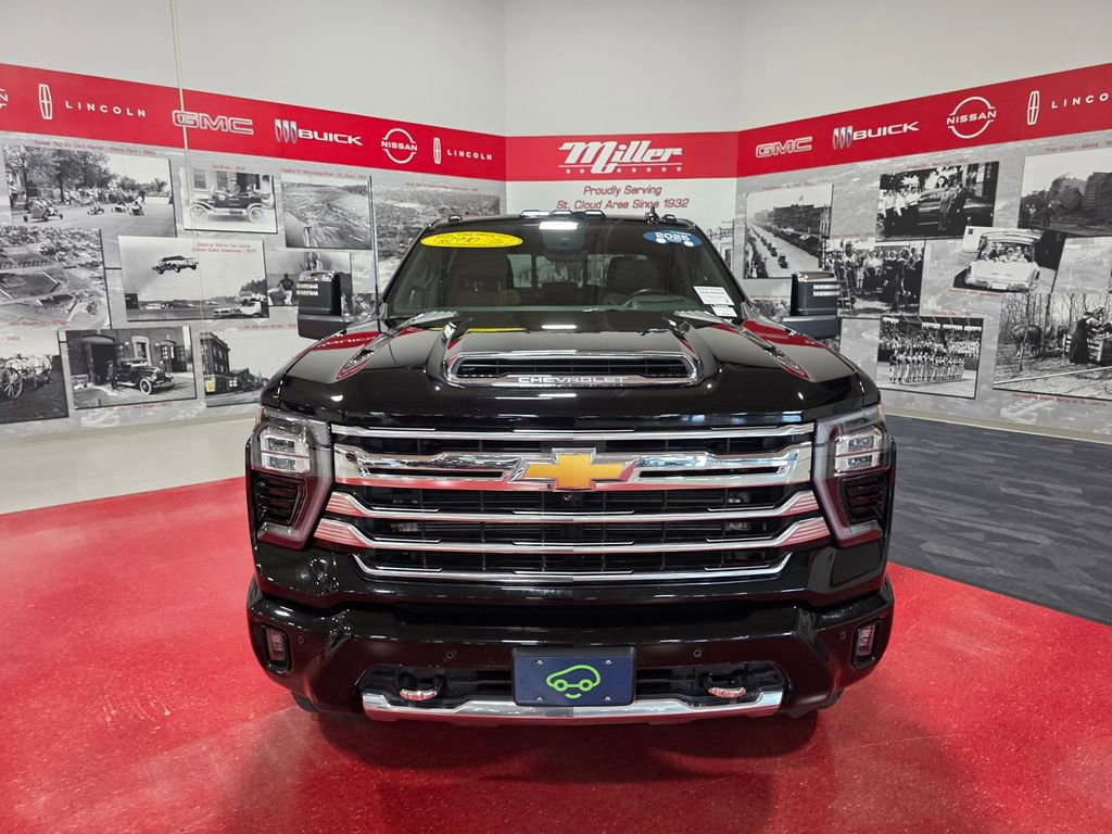 Certified 2025 Chevrolet Silverado 3500 High Country w/ High Country Premium Package AWD/4WD image 12