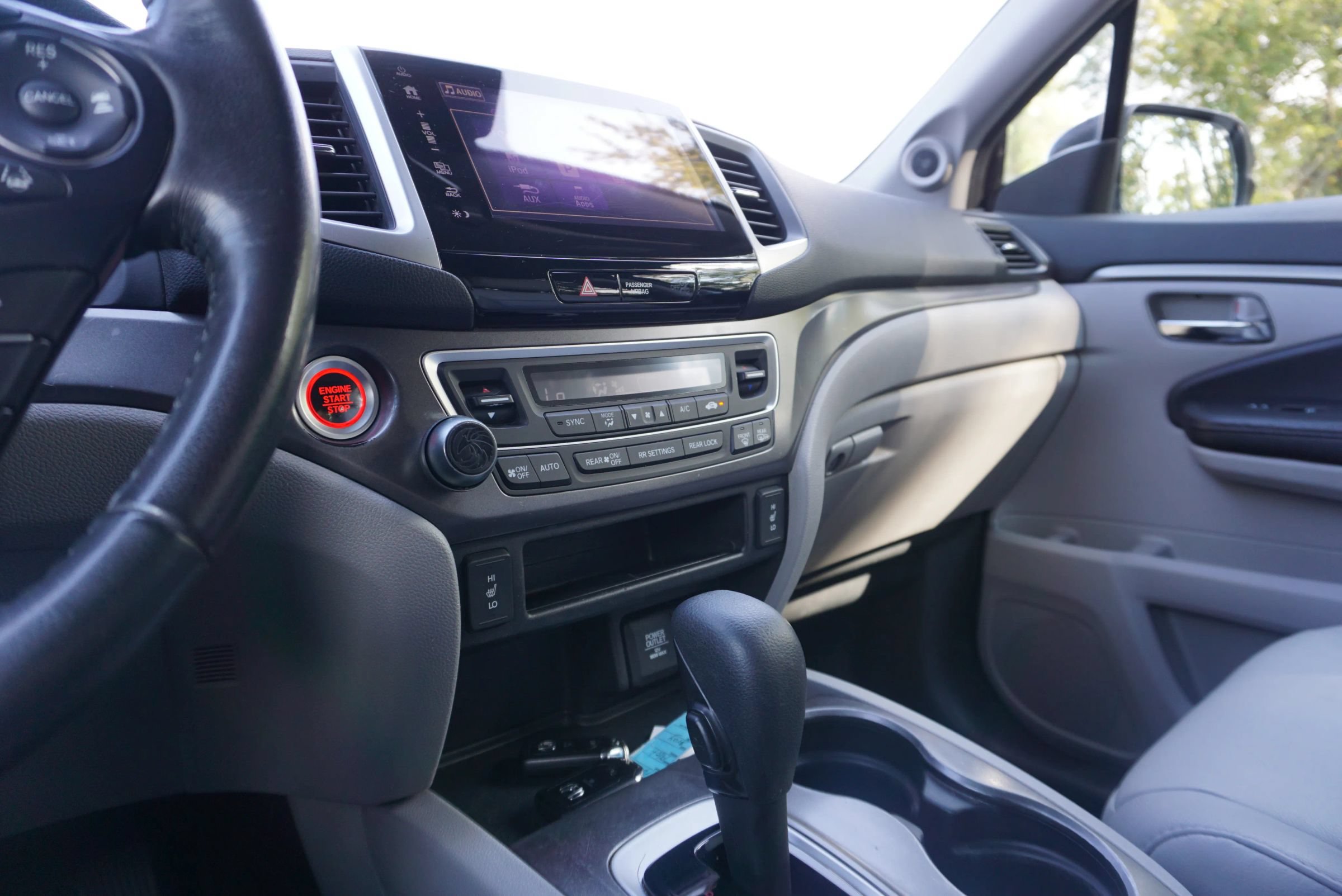 Used 2017 Honda Pilot EX-L image 37