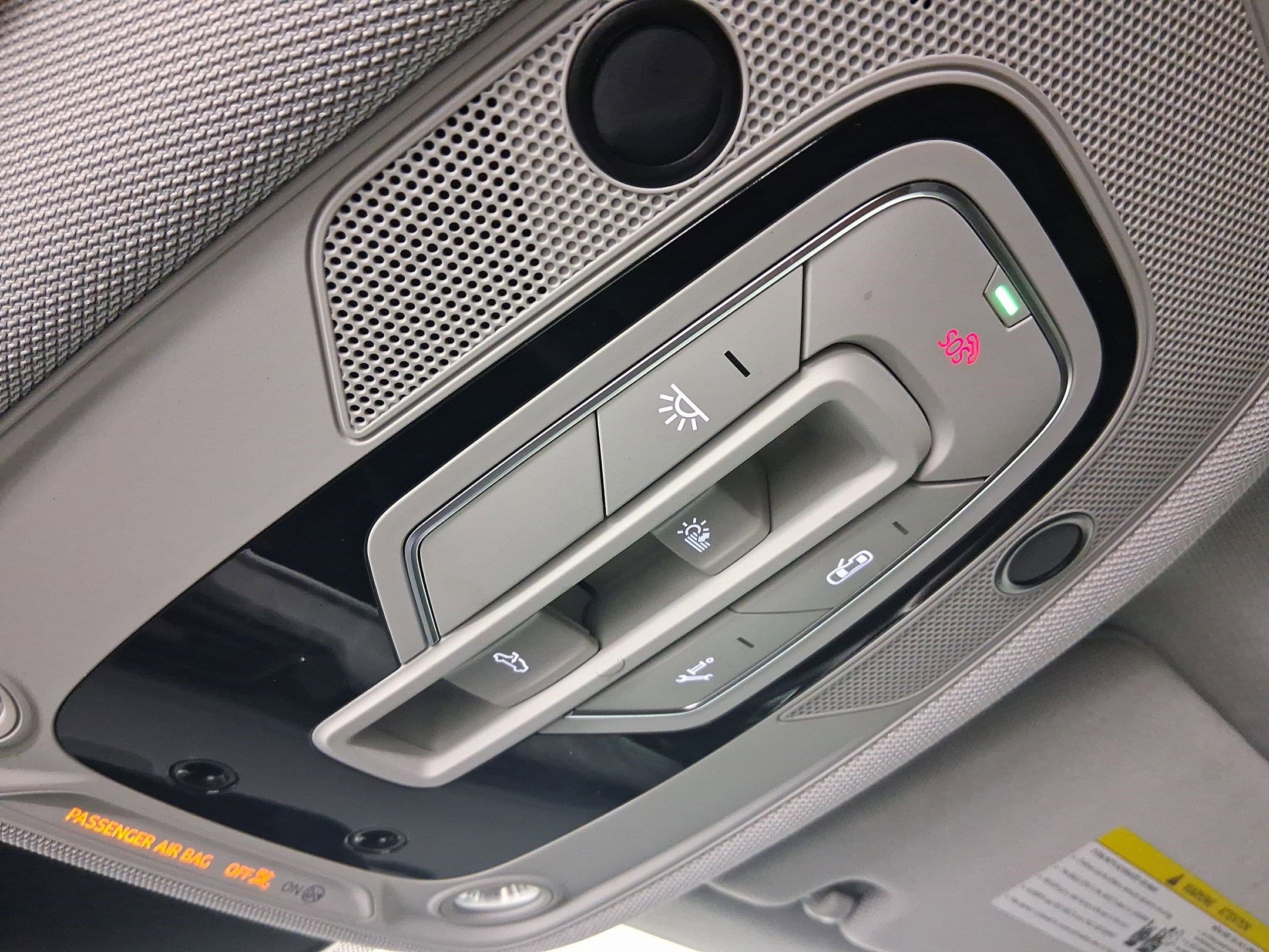 Used 2022 Audi e-tron Premium image 25