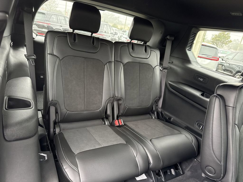 New 2025 Jeep Grand Cherokee L Altitude image 26
