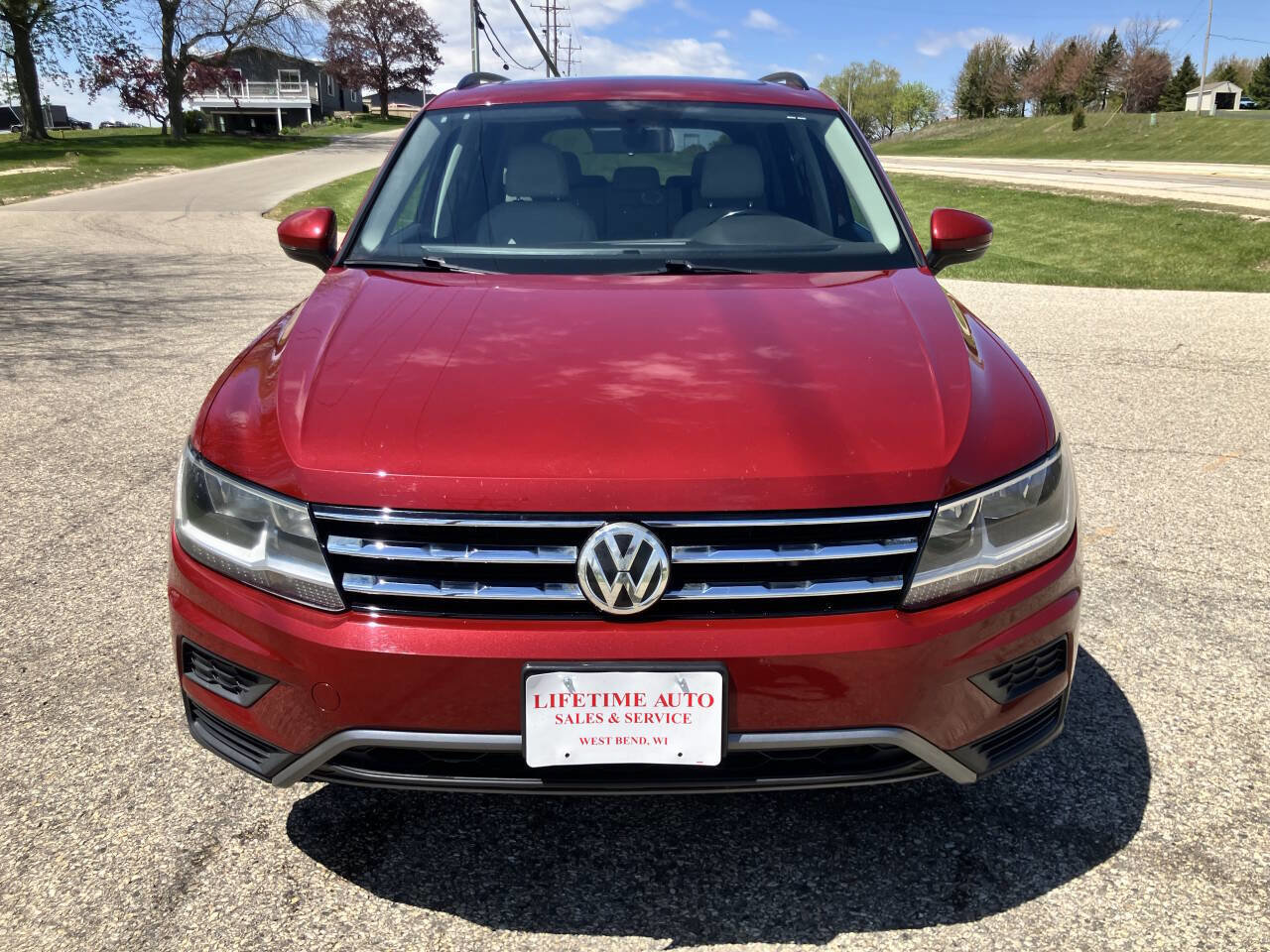 Used 2019 Volkswagen Tiguan SE w/ Panoramic Sunroof Package AWD/4WD image 8