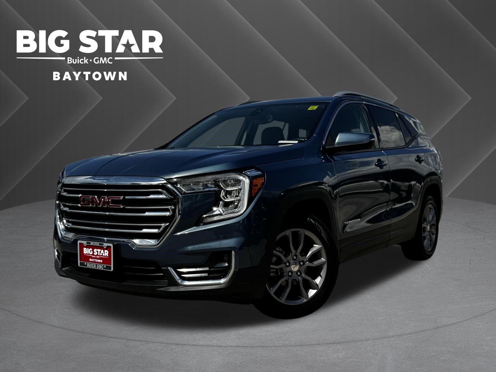 Used 2024 GMC Terrain SLT
