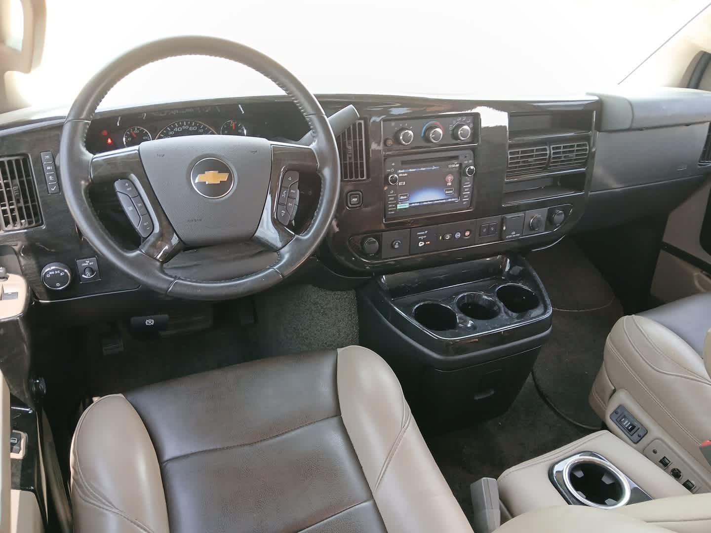 Used 2021 Chevrolet Express 2500 w/ Enhanced Convenience Package RWD image 27