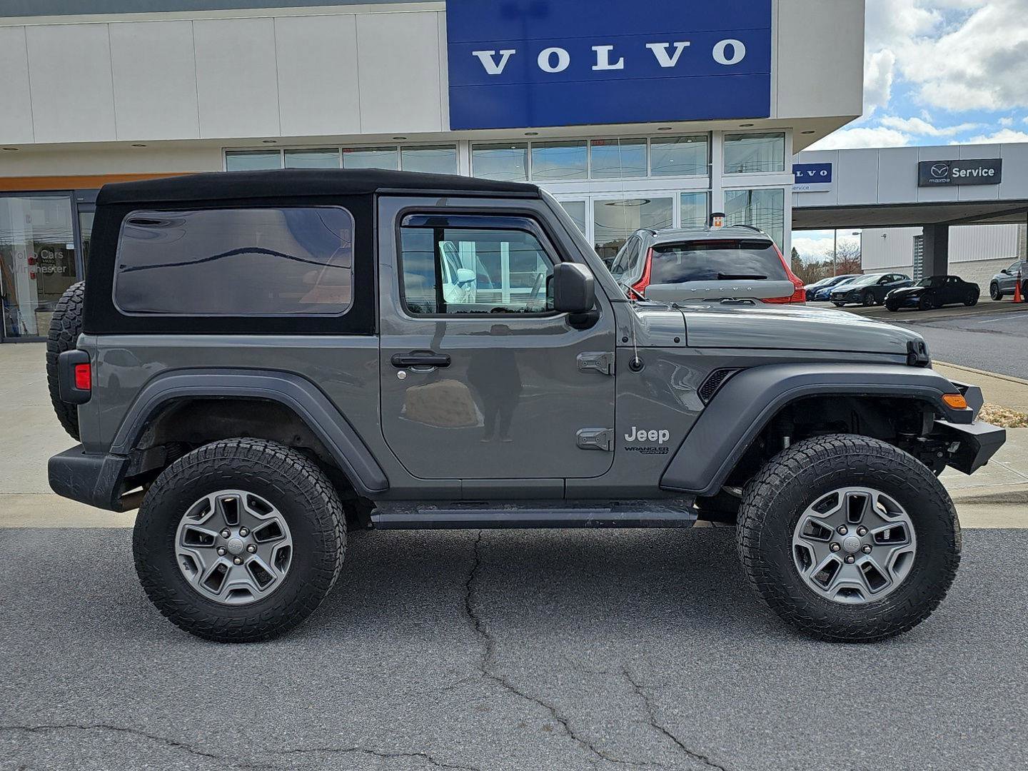 Used 2018 Jeep Wrangler Sport S image 6