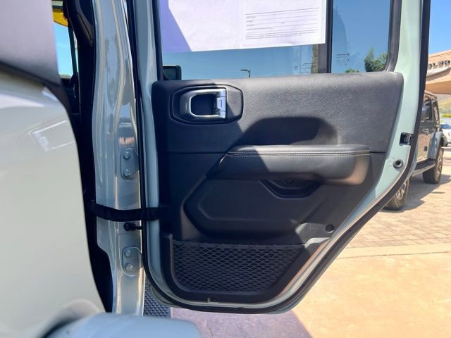 Used 2023 Jeep Wrangler Unlimited Sahara image 36