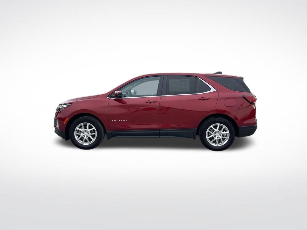 Used 2024 Chevrolet Equinox LT FWD image 2