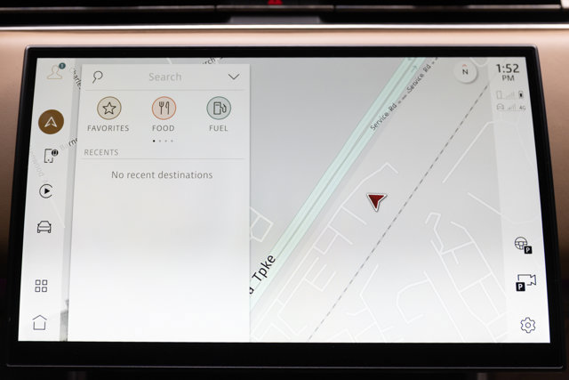 Used 2023 Land Rover Range Rover SE image 96