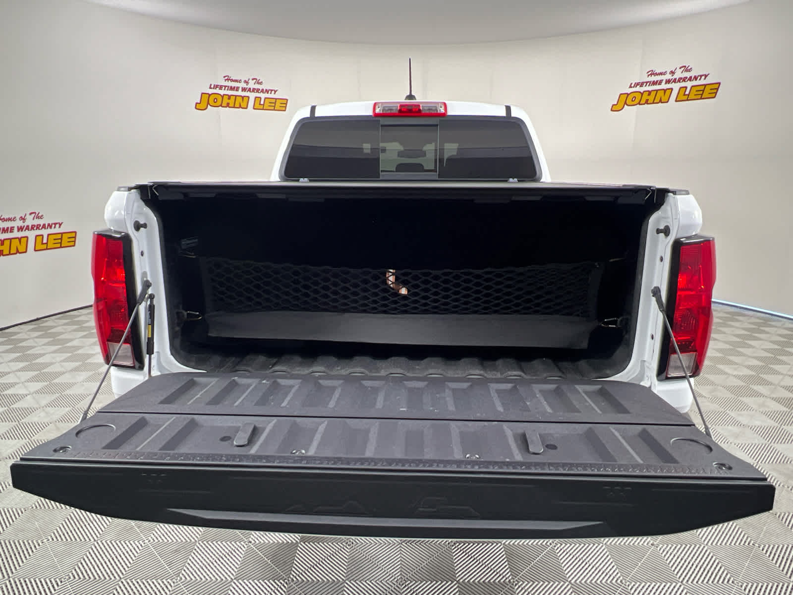 Used 2024 Chevrolet Colorado Trail Boss w/ Advanced Trailering Package AWD/4WD image 5