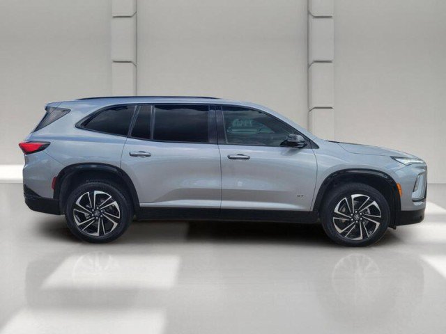 Used 2026 Buick Enclave Sport Touring FWD image 4