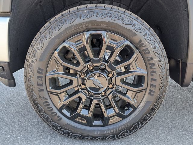 New 2026 Chevrolet Silverado 2500 High Country w/ High Country Premium Package image 13