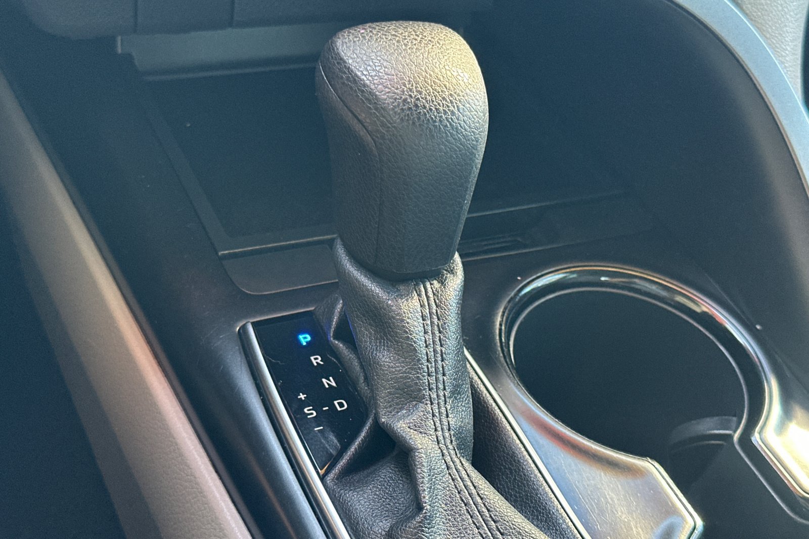 Certified 2020 Toyota Camry LE FWD image 23