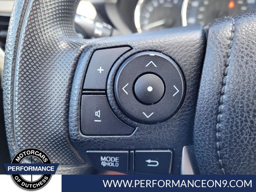 Used 2016 Toyota Corolla LE image 18